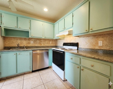 1560 Nw 18th Avenue - Photo Thumbnail 21