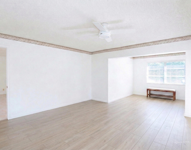 5160 Petal Place - Photo Thumbnail 6