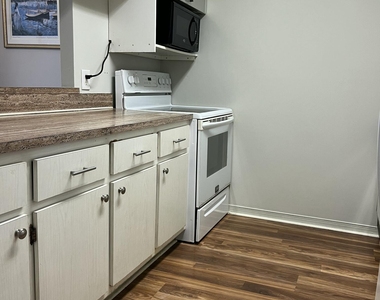 12002 Poinciana Boulevard - Photo Thumbnail 16