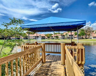 5801 Coach House Circle - Photo Thumbnail 34
