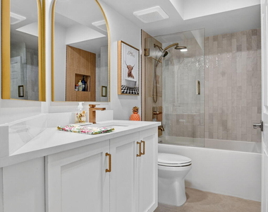 5801 Coach House Circle - Photo Thumbnail 17