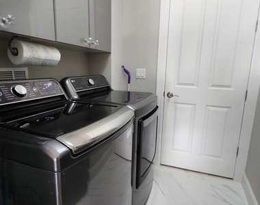10334 Medicis Place - Photo Thumbnail 23