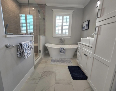 3997 Se Barcelona Street - Photo Thumbnail 6