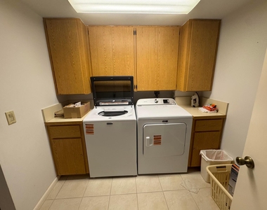 101 S Seas Drive - Photo Thumbnail 13