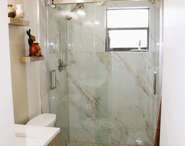 4525 Nutmeg Tree Lane - Photo Thumbnail 13