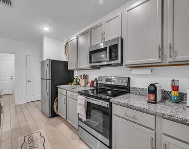 5082 Armina Place - Photo Thumbnail 5