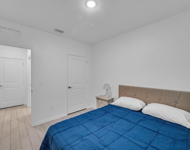 5082 Armina Place - Photo Thumbnail 20