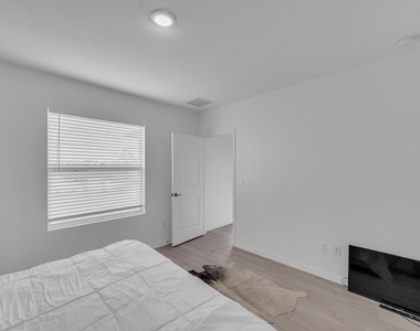 5082 Armina Place - Photo Thumbnail 10