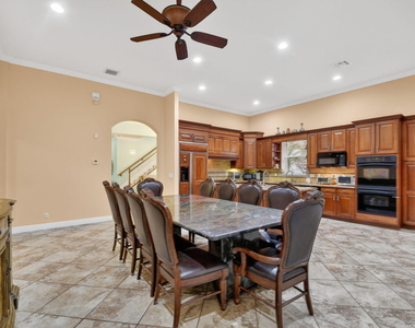 10247 Isle Wynd Court - Photo Thumbnail 28
