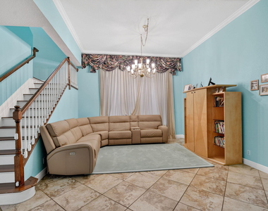 10247 Isle Wynd Court - Photo Thumbnail 10