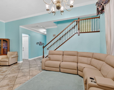 10247 Isle Wynd Court - Photo Thumbnail 11