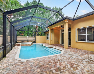 10247 Isle Wynd Court - Photo Thumbnail 17
