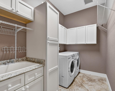 10247 Isle Wynd Court - Photo Thumbnail 44