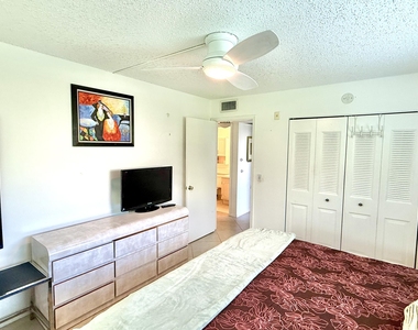316 Markham - Photo Thumbnail 16
