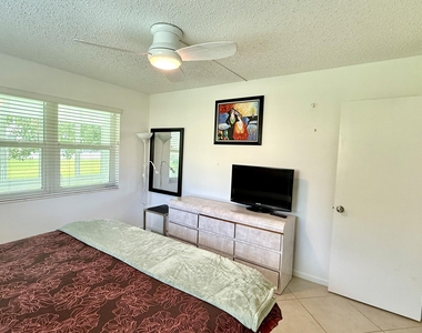 316 Markham - Photo Thumbnail 17