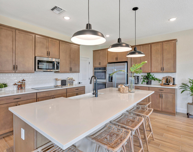 181 Se Birch Terrace - Photo Thumbnail 1