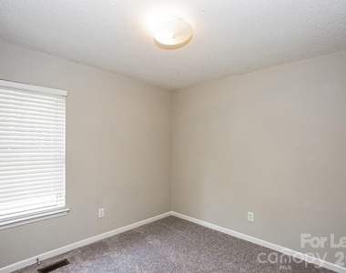 184 Brook Creek Drive - Photo Thumbnail 12