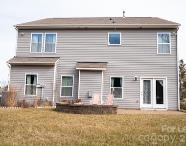 7082 Founders Way - Photo Thumbnail 18
