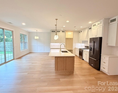 5707 Verducci Lane - Photo Thumbnail 8