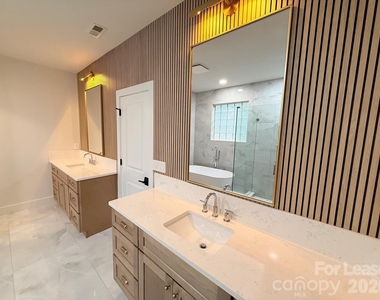 5707 Verducci Lane - Photo Thumbnail 20