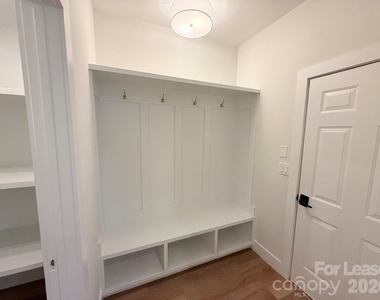 5707 Verducci Lane - Photo Thumbnail 11