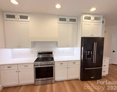 5707 Verducci Lane - Photo Thumbnail 10