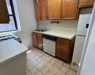 209 West 104th Street - Photo Thumbnail 4