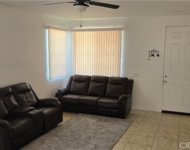 27653 Almont Way - Photo Thumbnail 11