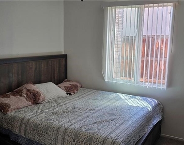 27653 Almont Way - Photo Thumbnail 10
