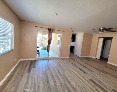 25850 Iris Avenue - Photo Thumbnail 10