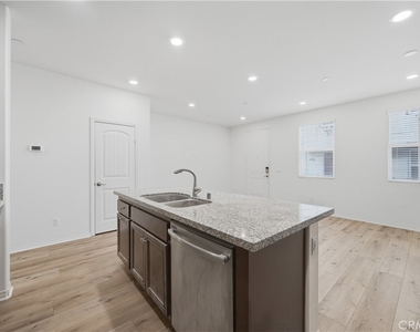 40319 Calle Real - Photo Thumbnail 11