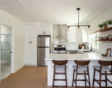 8961 Etiwanda Ave - Photo Thumbnail 5