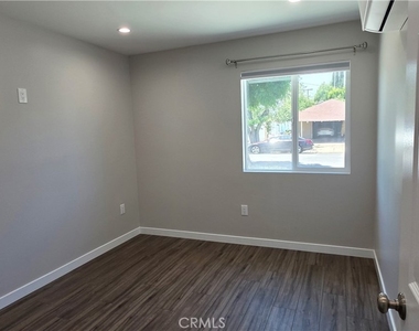 6516 Royer - Photo Thumbnail 6