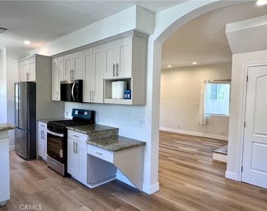 1100 S Highland - Photo Thumbnail 9
