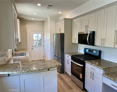 1100 S Highland - Photo Thumbnail 4