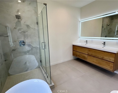 1100 S Highland - Photo Thumbnail 15