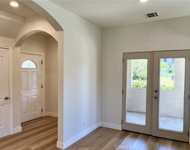 1100 S Highland - Photo Thumbnail 2