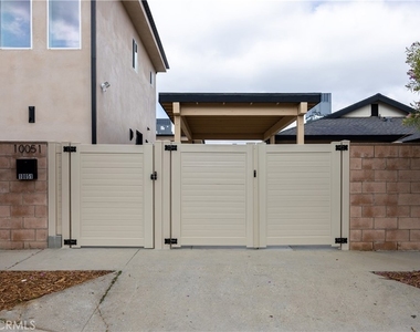 10051 Amestoy Avenue - Photo Thumbnail 20