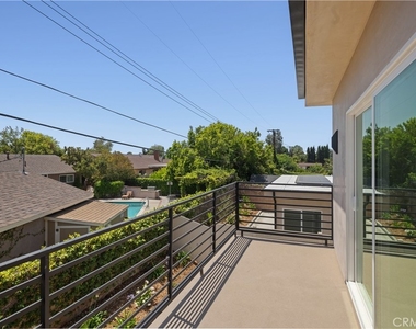 10051 Amestoy Avenue - Photo Thumbnail 9