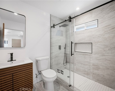 17148 Mayall Street - Photo Thumbnail 4