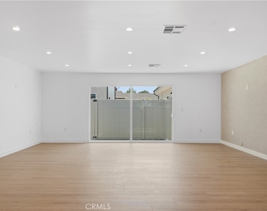 17150 Mayall Street - Photo Thumbnail 3