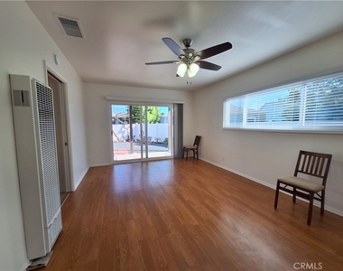 5315 Etheldo Ave - Photo Thumbnail 8