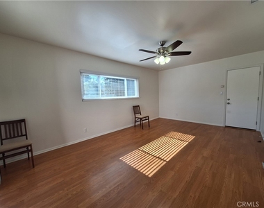 5315 Etheldo Ave - Photo Thumbnail 6