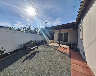 5315 Etheldo Ave - Photo Thumbnail 20