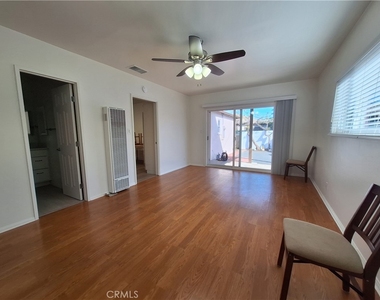 5315 Etheldo Ave - Photo Thumbnail 7