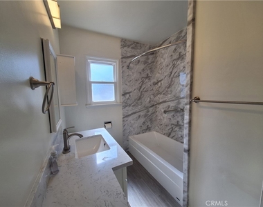 5315 Etheldo Ave - Photo Thumbnail 13