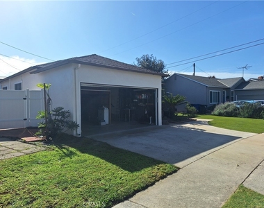 5315 Etheldo Ave - Photo Thumbnail 18
