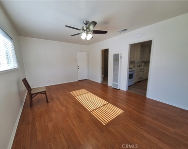 5315 Etheldo Ave - Photo Thumbnail 5