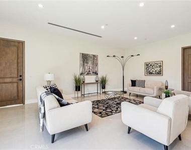 10349 Mapledale Street - Photo Thumbnail 4