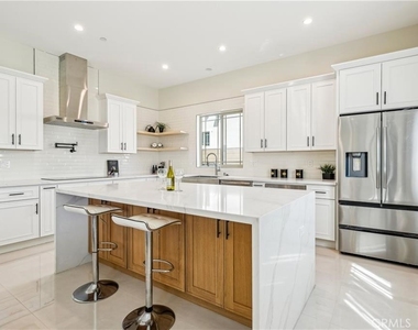 10349 Mapledale Street - Photo Thumbnail 8
